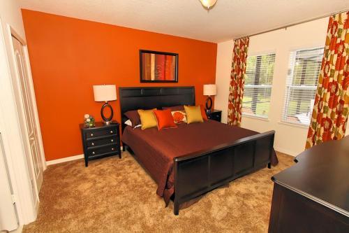 Villa 6 Bed Home At Calabria 9124