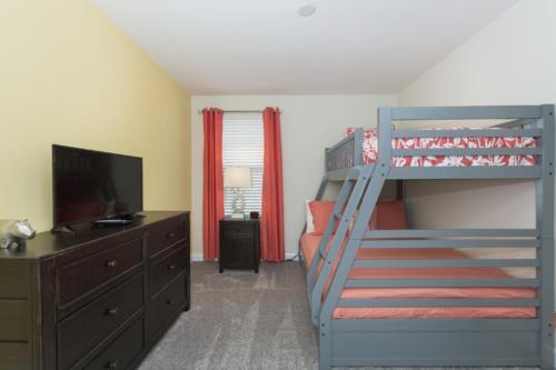 Villa 6 Bed Home At Calabria 9124