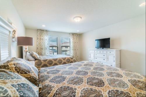 Windsor At Westside 5 Bedroom Town Home With Private Pool
