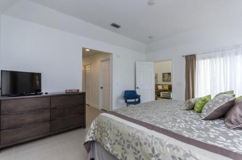 950 Lake Berkley Drive Villa #221678 Villa