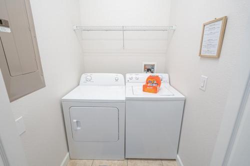 Cat Palm Townhome #231411 Townhouse