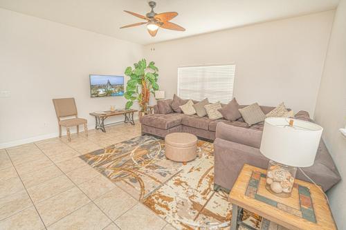 Cat Palm Townhome #231411 Townhouse