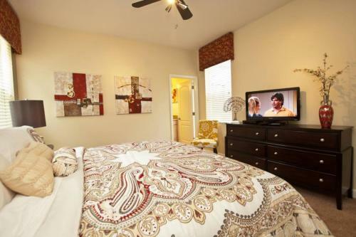 Villa Paradise Palms- 5 Bedroom Pool Home-3102pp