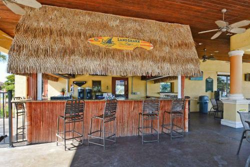 Villa Paradise Palms- 5 Bedroom Pool Home-3102pp