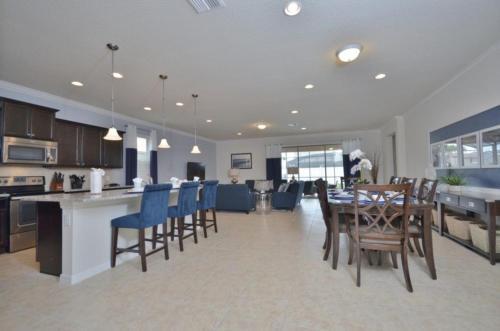 Villa Menton Eight Bedroom 2888e
