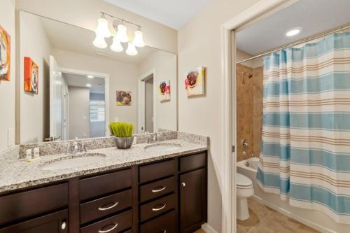 Windsor At Westside Luxury Pool Home Home