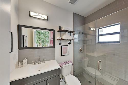 Pineapple Cove - Designer All-suite With Heated Pool Home
