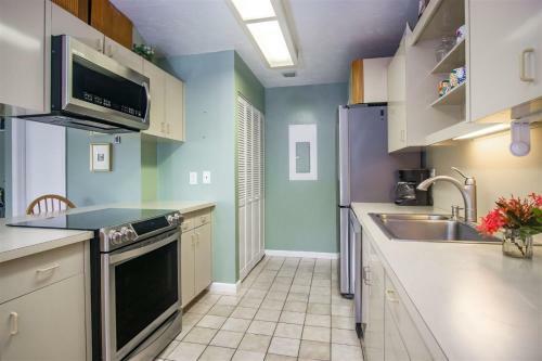 Apartamento Sun Kissed Keys 2bed/2.5bath Condo With Shared Pool