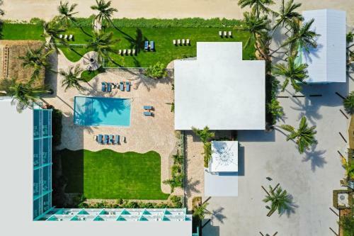 Hotel Grassy Flats Resort & Beach Club