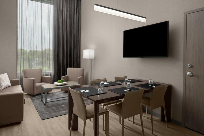 AC Hotel By Marriott Miami Dadeland