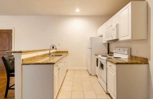 Apartamento New 2 Beds - Large Modern Downtown Miami Apt - Free Parking