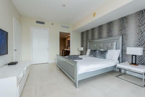 Lhg Icon Miami Apartments