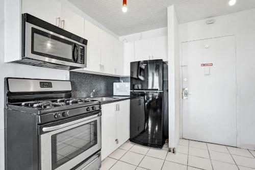 Wow Condo, Middle Of South Beach, Block From Ocean