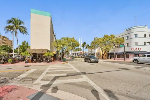 Wow Condo, Middle Of South Beach, Block From Ocean