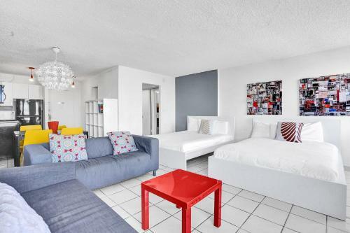 Wow Condo, Middle Of South Beach, Block From Ocean