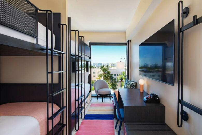 Hotel Moxy Miami South Beach