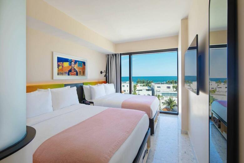 Hotel Moxy Miami South Beach