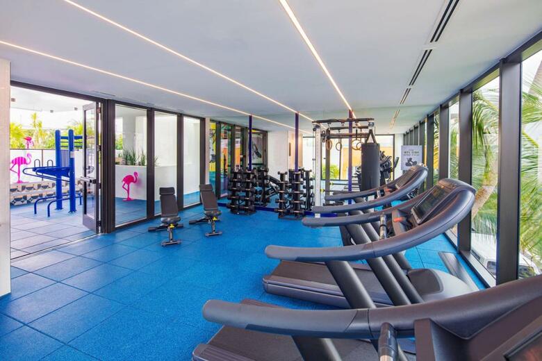 Hotel Moxy Miami South Beach