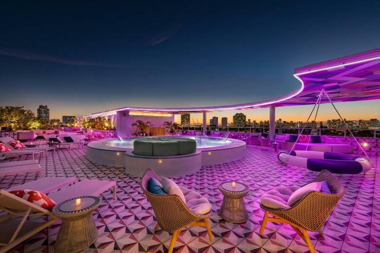 Hotel Moxy Miami South Beach