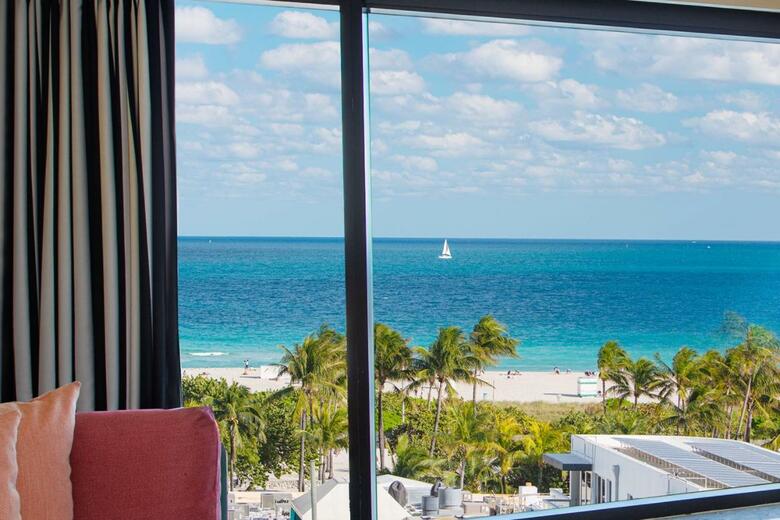 Hotel Moxy Miami South Beach