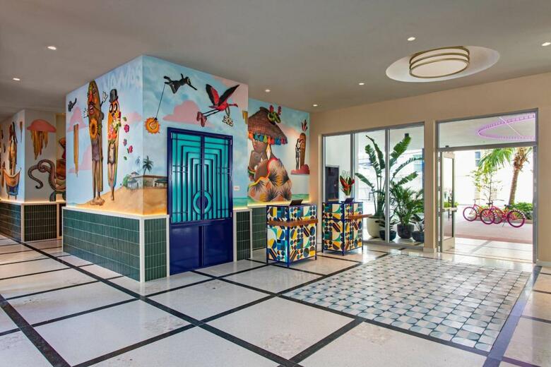 Hotel Moxy Miami South Beach