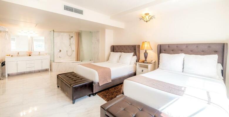 Hotel Secret Garden Miami Beach