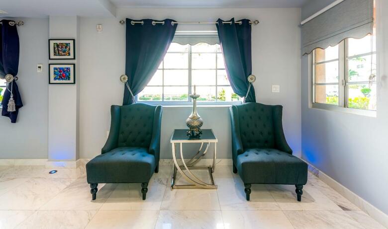 Hotel Secret Garden Miami Beach