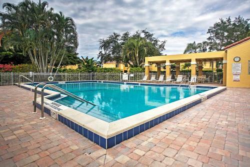 Apartamento Naples Villa With Pool Access About 1 Mi To Beaches!