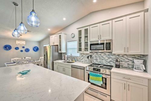 Modern Retreat With Yard Near Vanderbilt Beach!