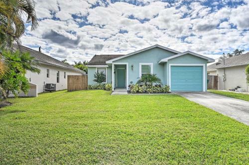 Modern Retreat With Yard Near Vanderbilt Beach!