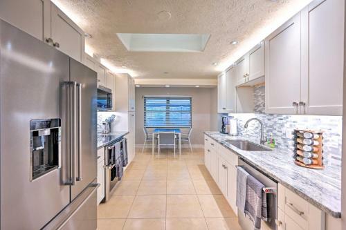 Naples Home With Pool About 1 Mi To Bluebill Beach!