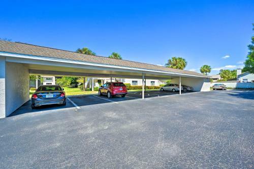 Apartamento Naples Retreat With Pool Access Less Than 2 Mi To Beach