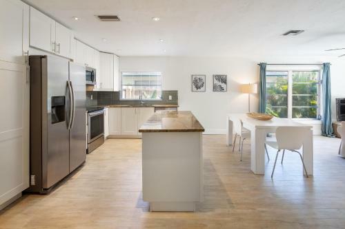 Naples Beach Bungalow