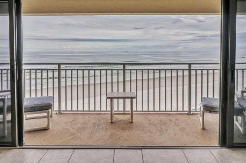 Apartamento 326 Errol By The Sea 2bdrm 2bath Ocean Front Corner Unit Condo