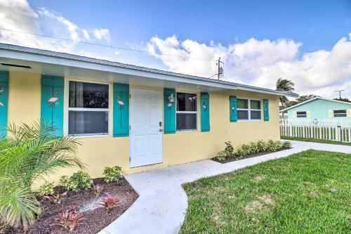 Stylish Updated Getaway 2 Mi To Swim And Shop!