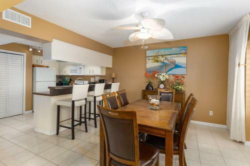 Apartamento 515 Errol By The Sea 2bdrm 2bath Ocean View Condo