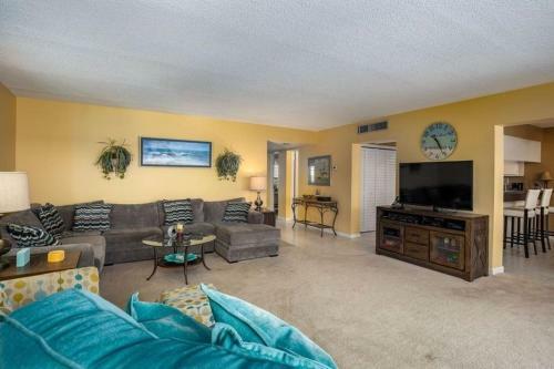 Apartamento 515 Errol By The Sea 2bdrm 2bath Ocean View Condo