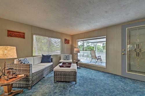 Riverfront Old Town Retreat With Private Dock