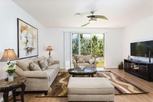 Modern Townhouse With A Full Kitchen At Vista Cay Apt 115