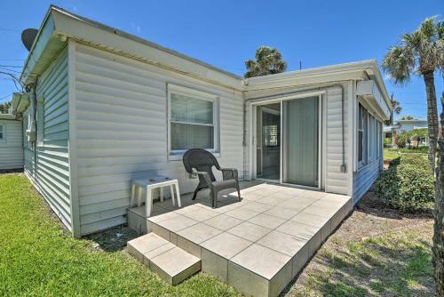 Trendy Ormond Beach Bungalow - Steps To The Beach!