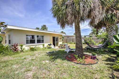 Spacious Home With Yard, 0 5 Mi To Ormond Beach