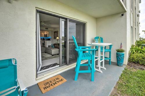 Apartamento Coastal Condo With Patio Swim, Golf And Explore!