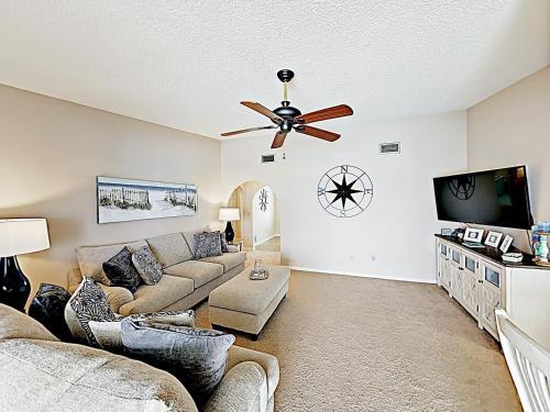 Waterfront Home With Stunning Views, Pool, Boat Dock Home