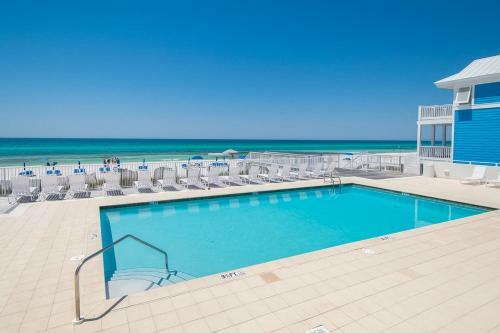 Carillon Beach Inn