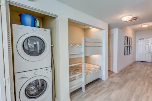 1905 - 2b/2 Bath With Bunks -new Unit Completely Renovated December 2017!