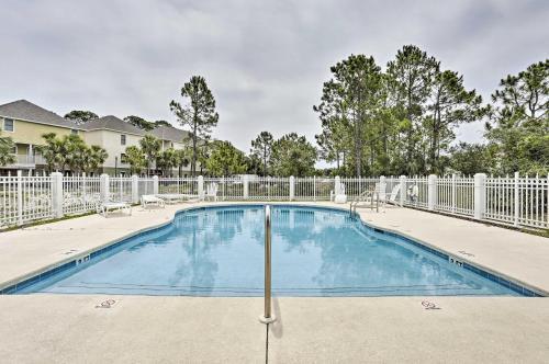 Apartamento Pcb Condo With Balcony - Walk To The Beach!