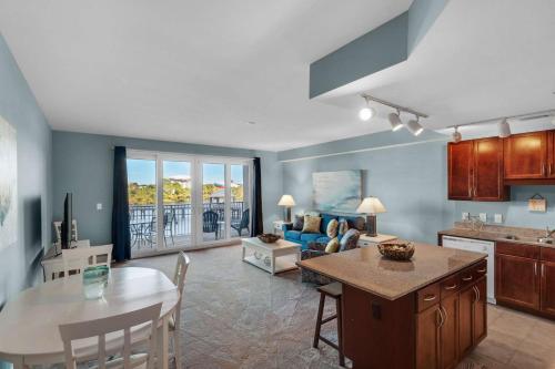 Laketown Wharf 116 (1/2)