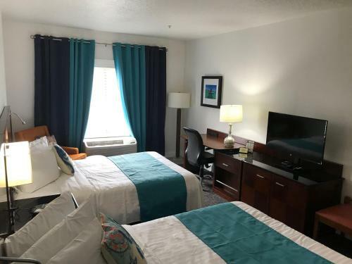 Hotel Pensacola, Formerly Luxury Suites