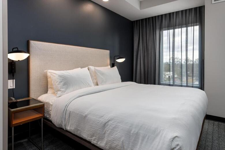 Hotel Courtyard By Marriott Pensacola West