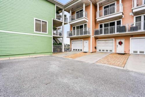 Vs482 - Spacious Unit On Little Sabine Bay